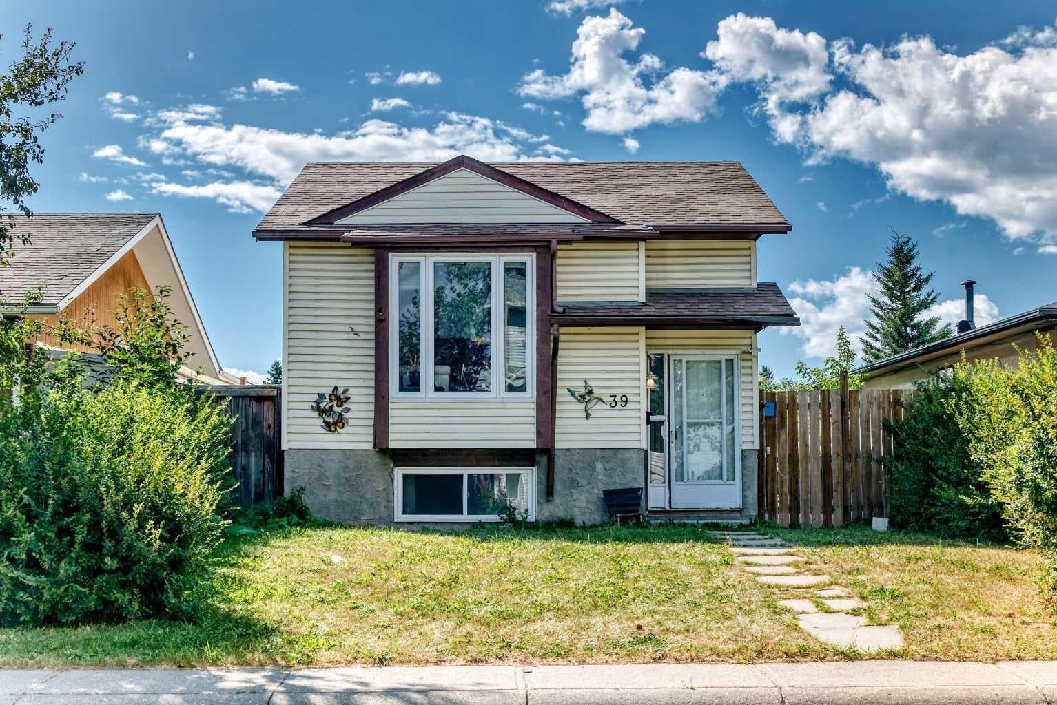 39 Aberdare Way NE