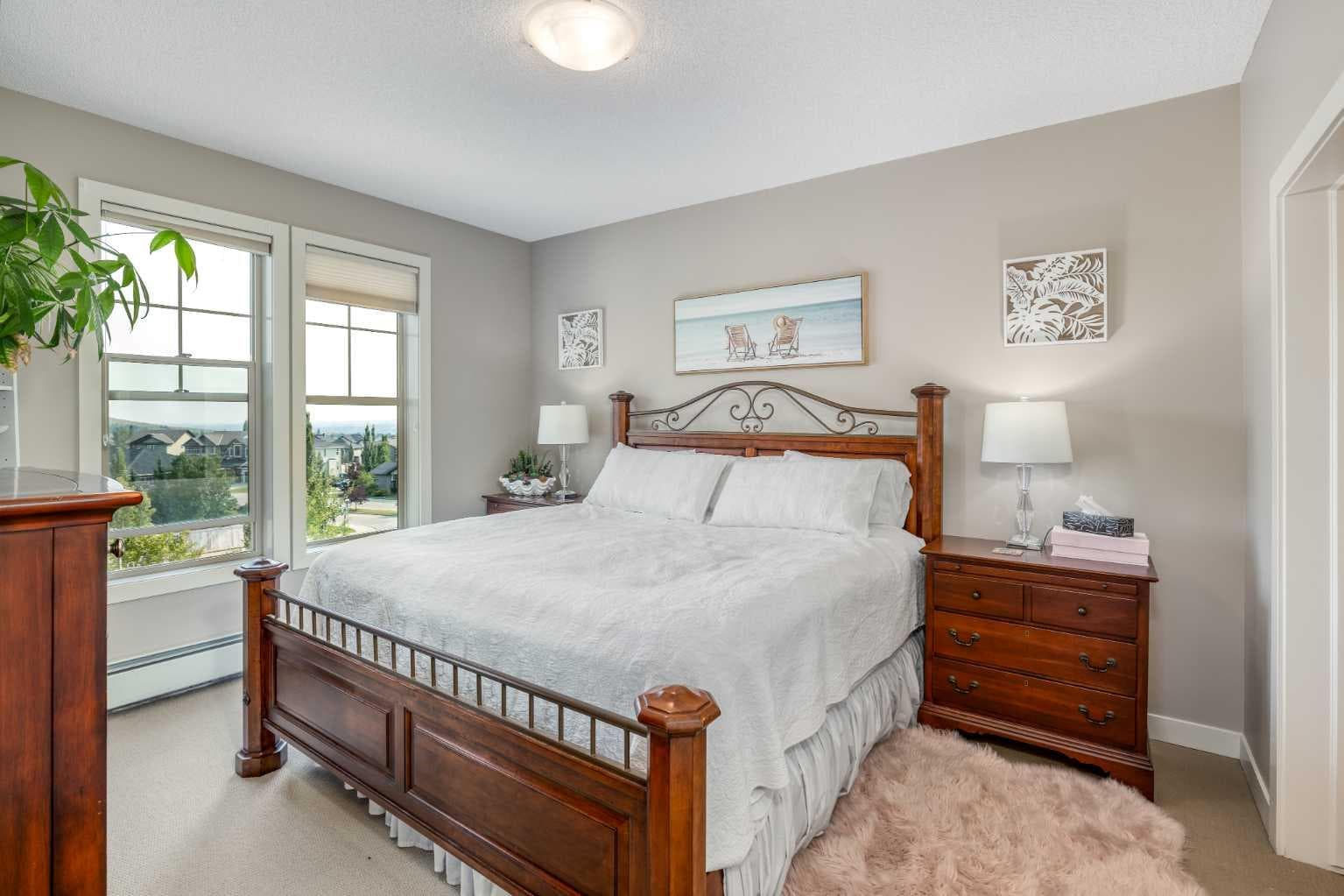 320, 205 Sunset Drive 