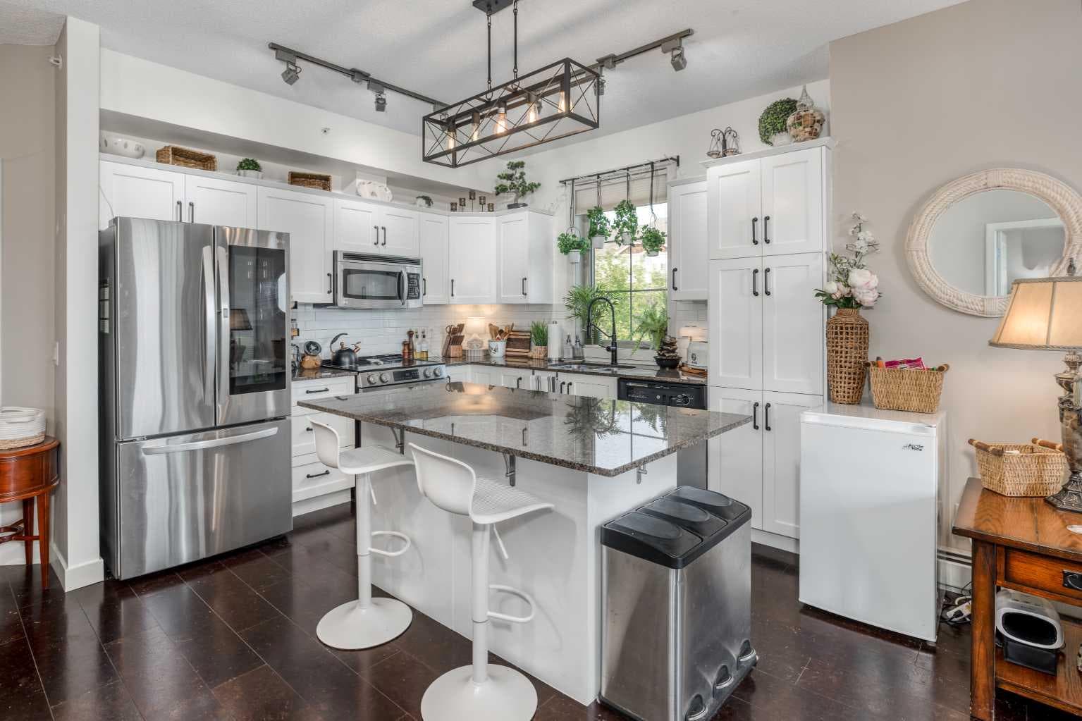 320, 205 Sunset Drive 