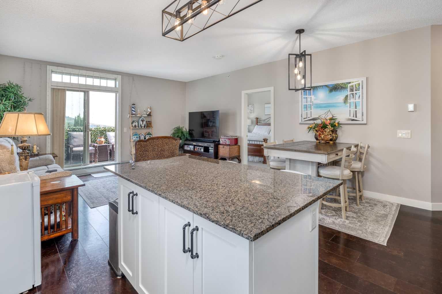 320, 205 Sunset Drive 