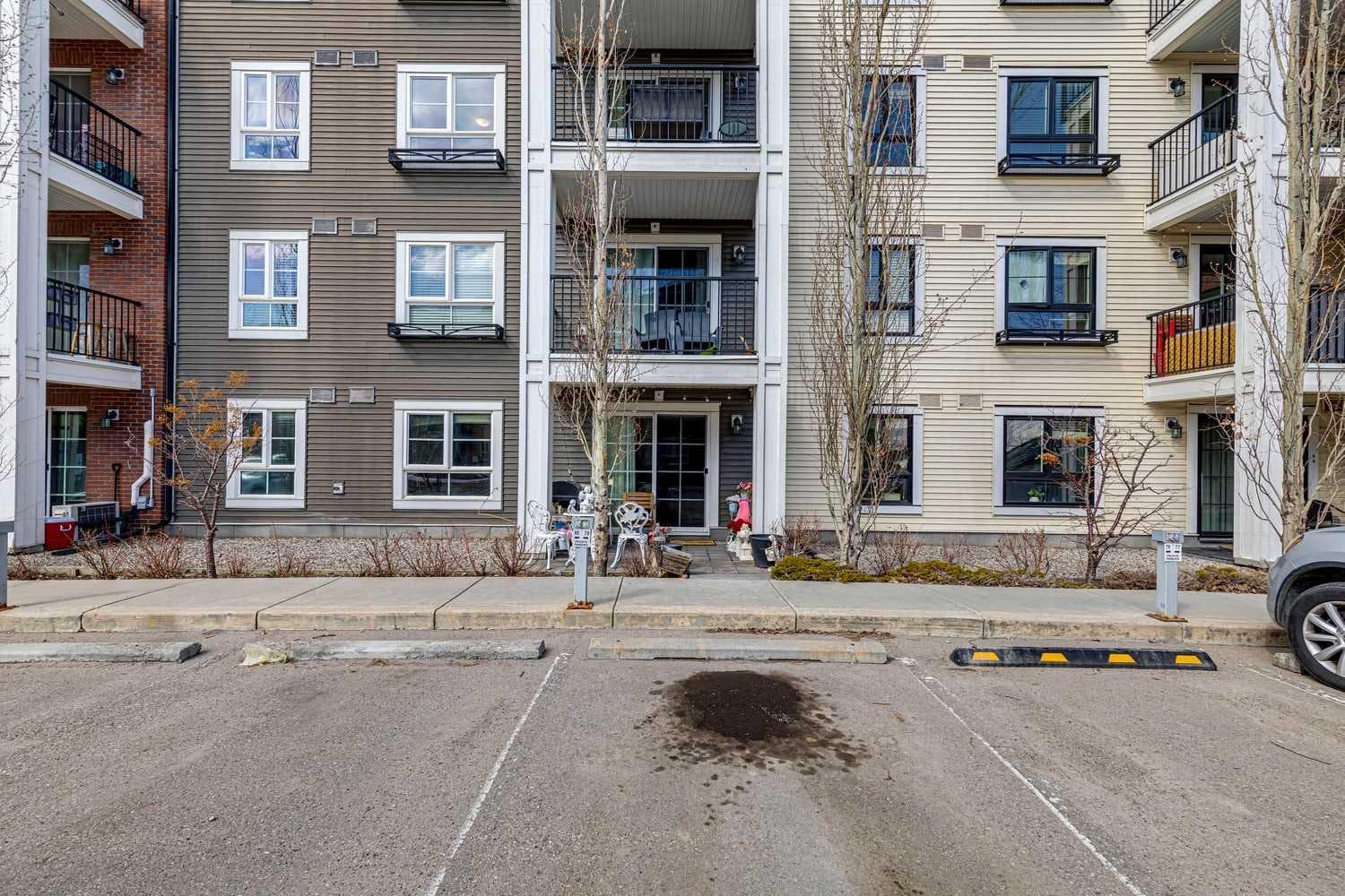 3110, 279 Copperpond Common SE