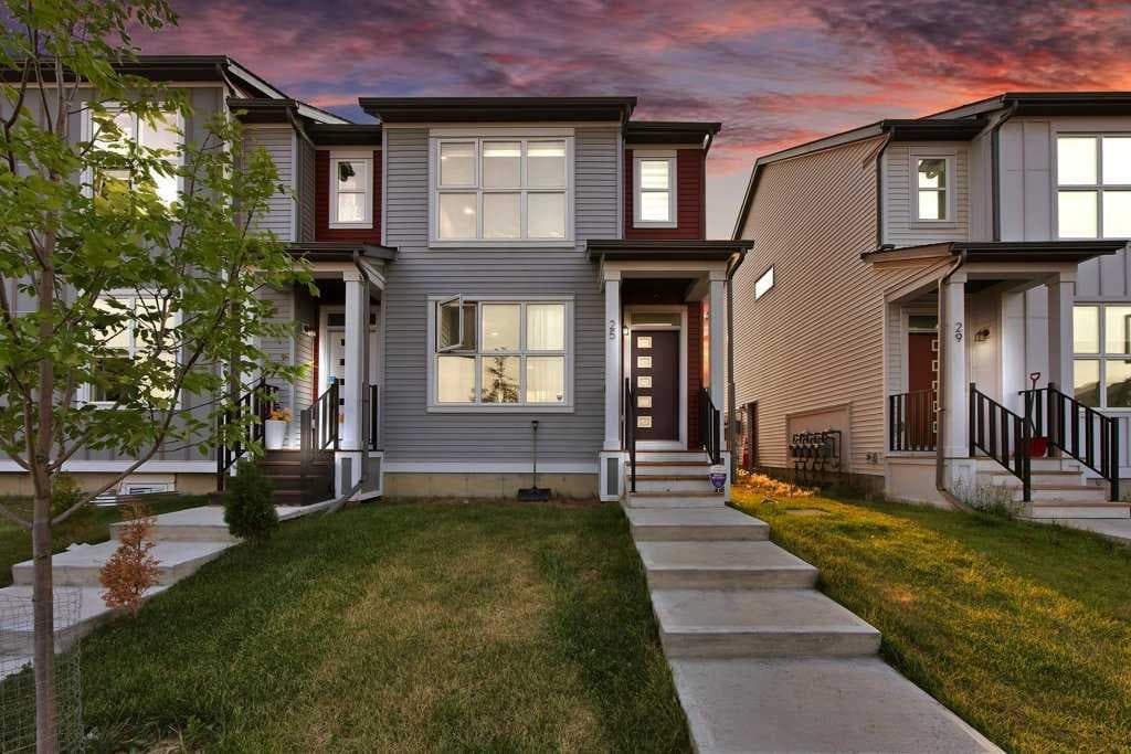 25 Savanna Manor NE