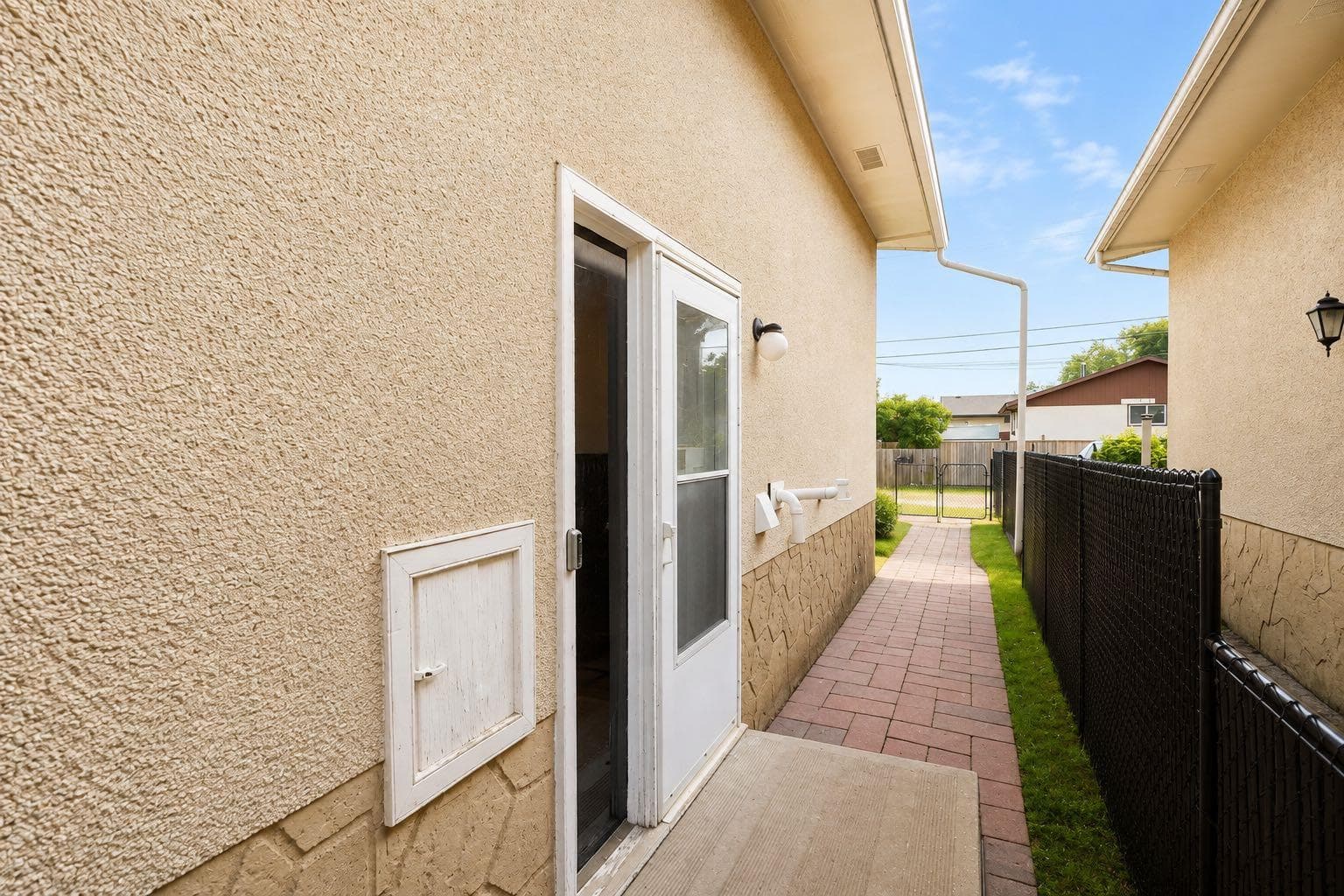 7 Dovercliffe Way SE
