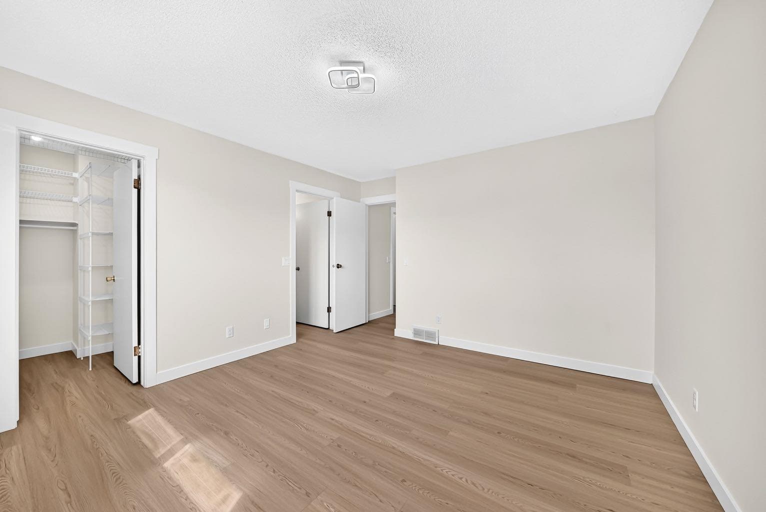 143 Applewood Drive SE