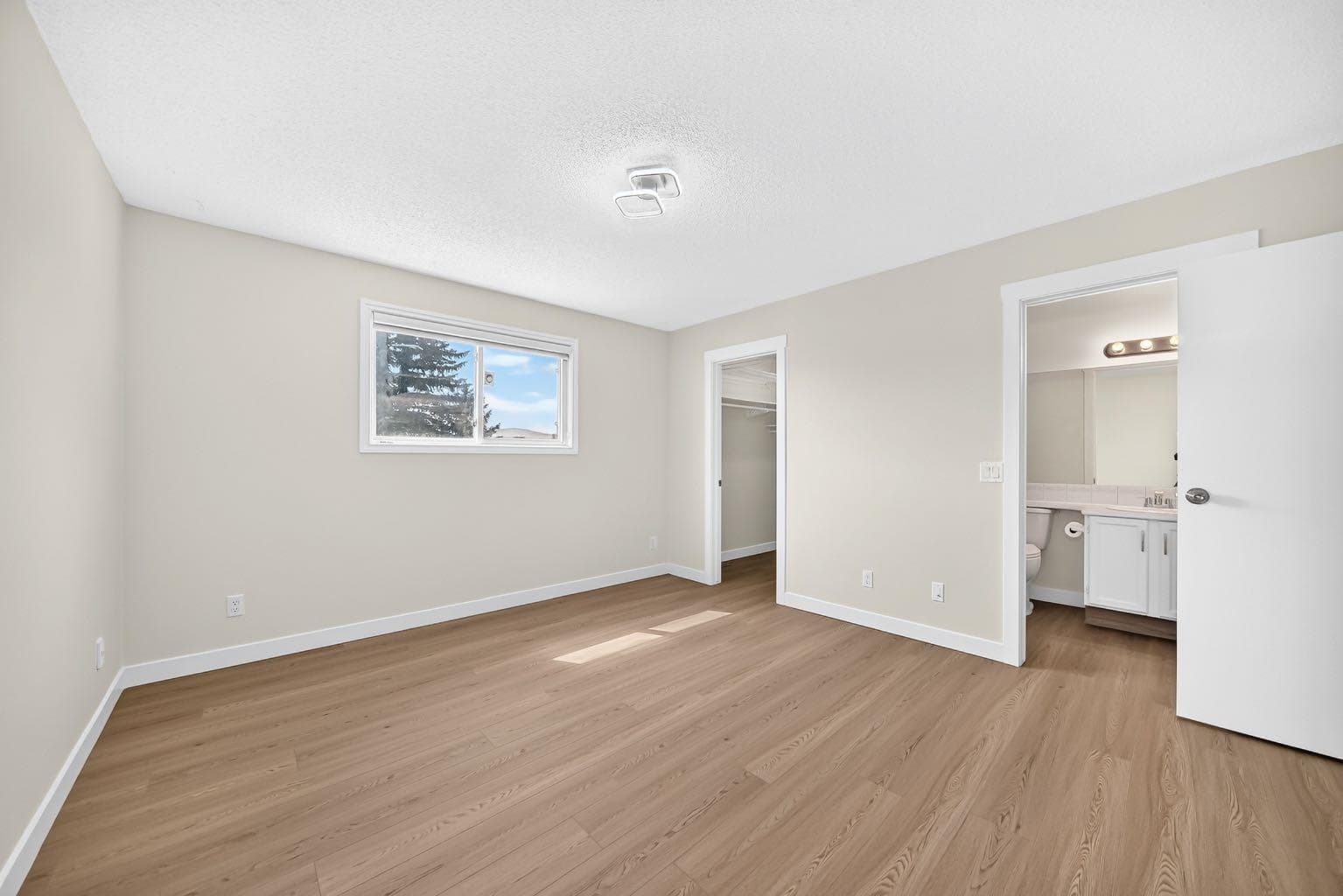 143 Applewood Drive SE
