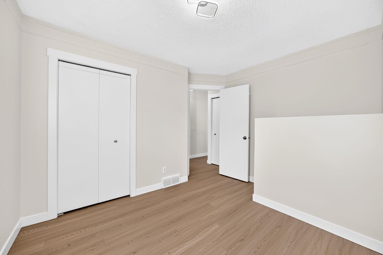 143 Applewood Drive SE