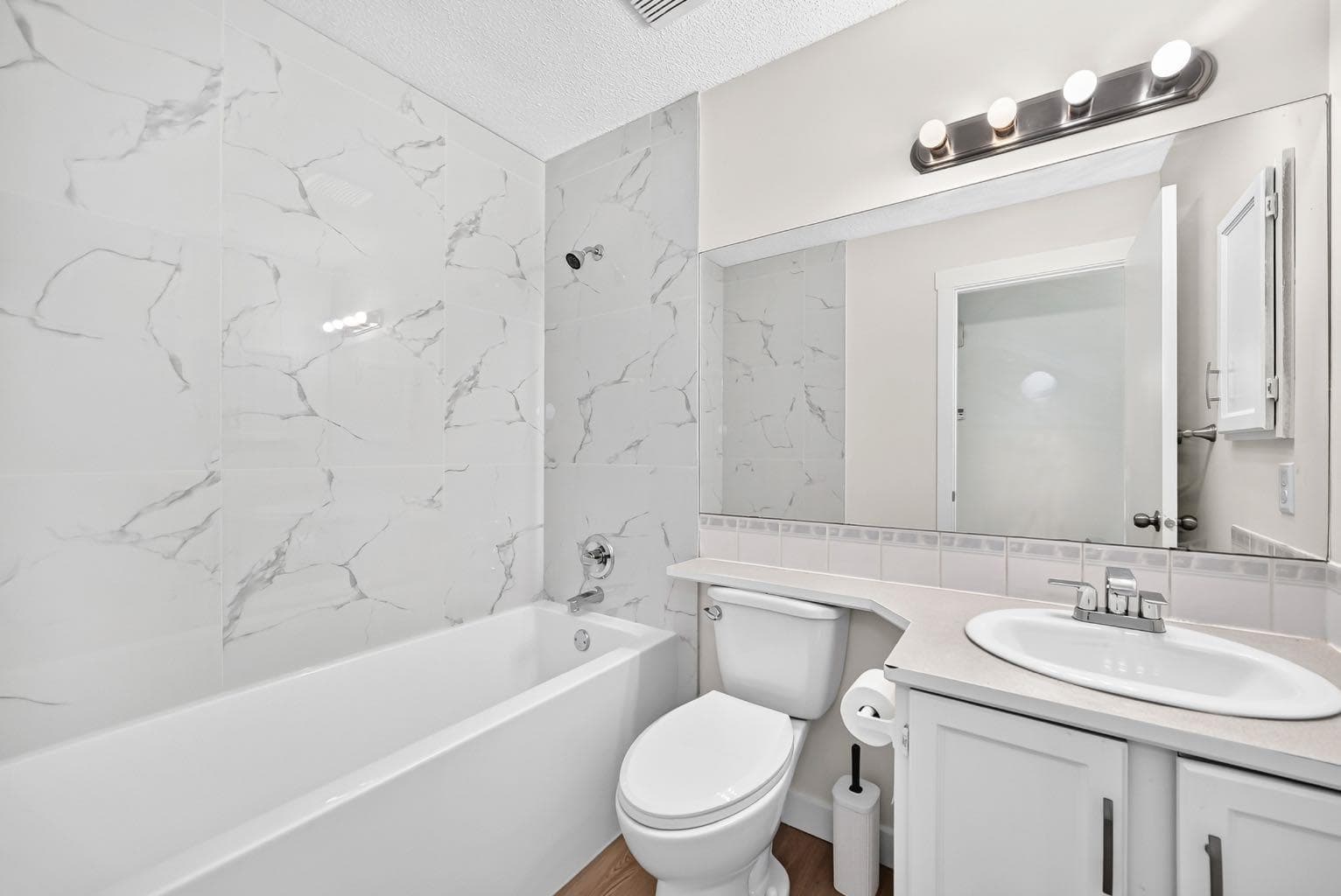 143 Applewood Drive SE