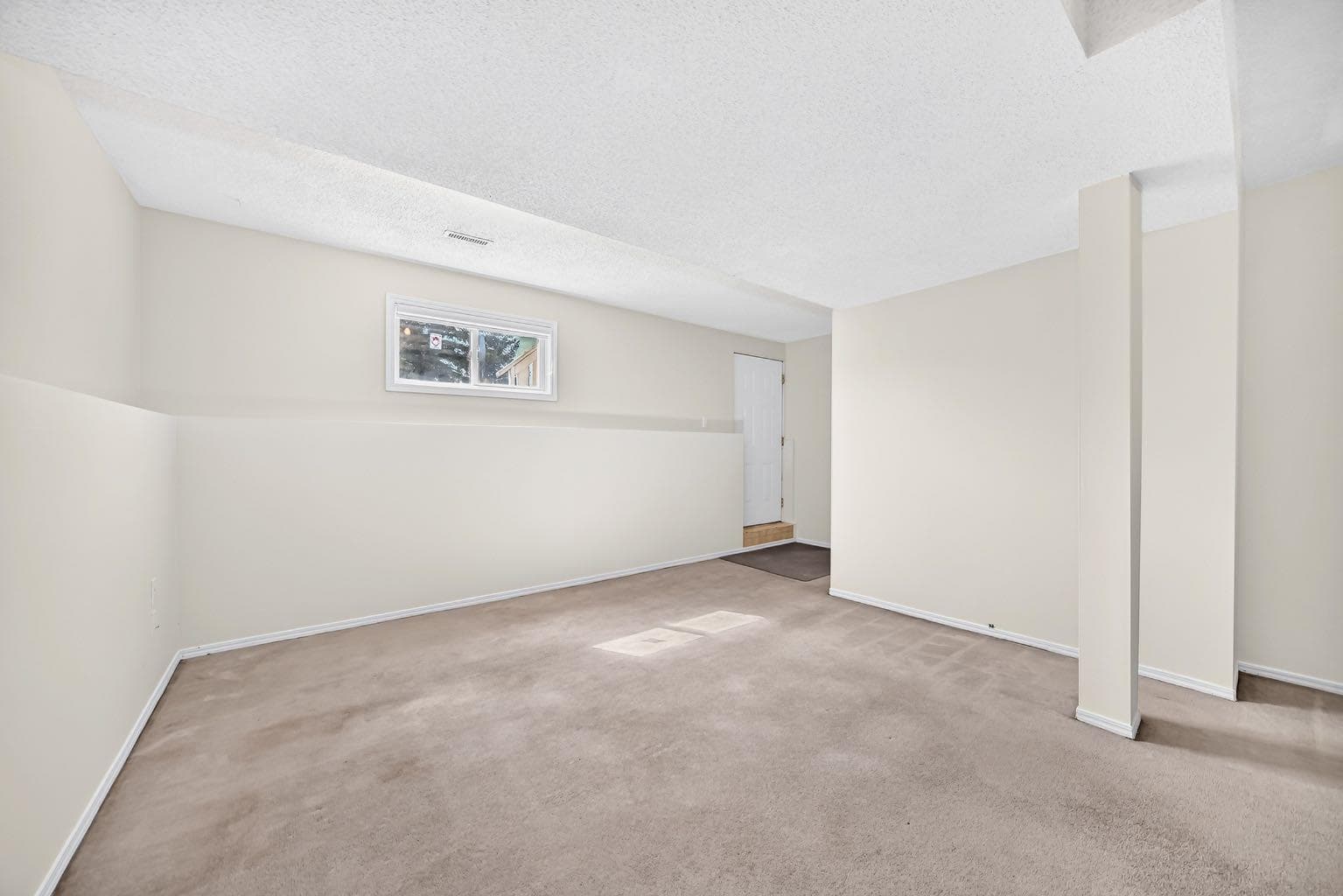 143 Applewood Drive SE