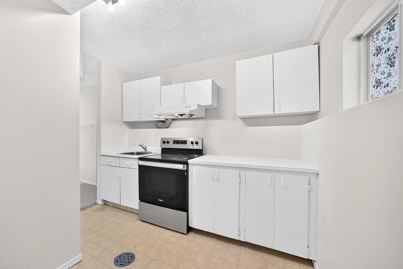 143 Applewood Drive SE