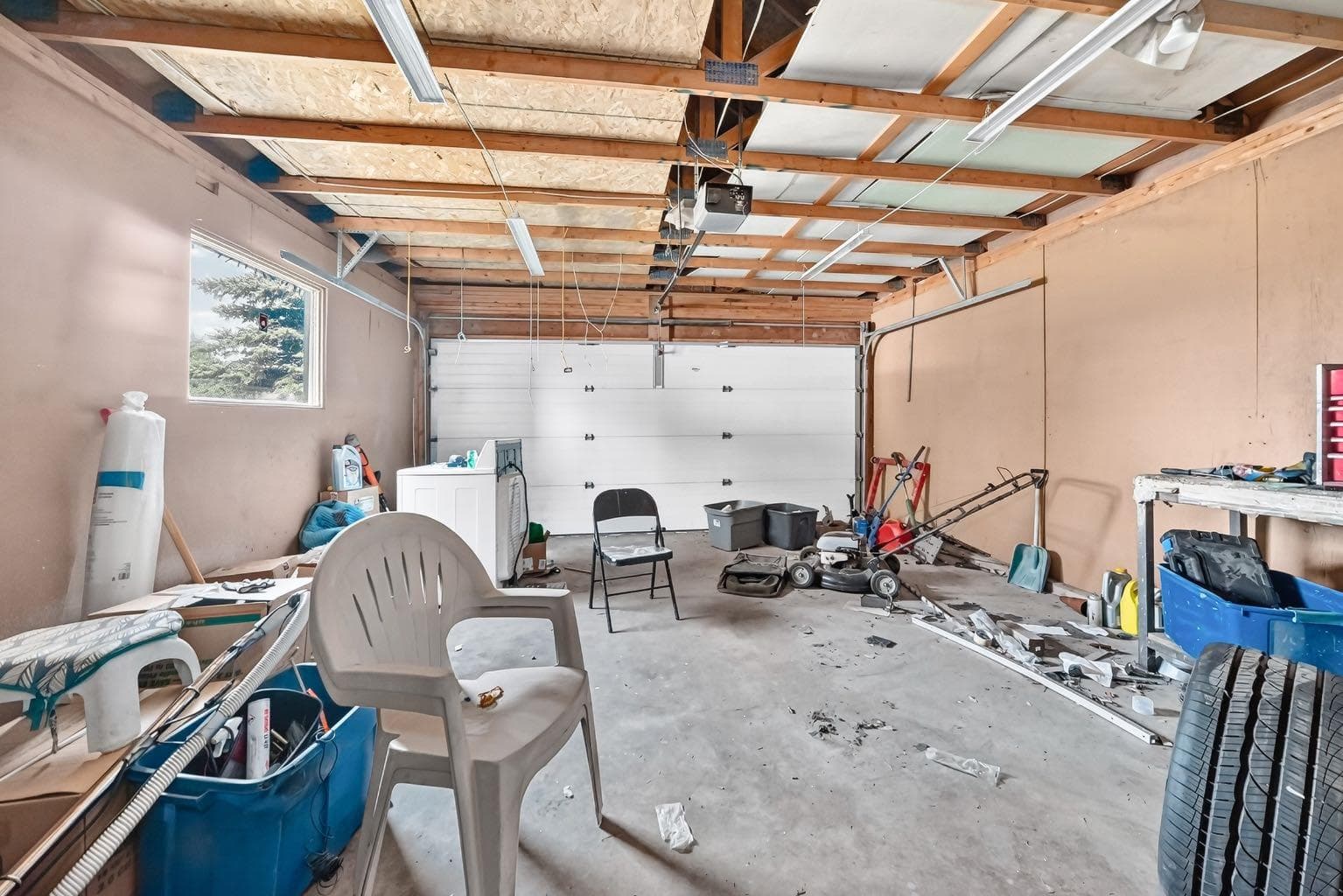 143 Applewood Drive SE