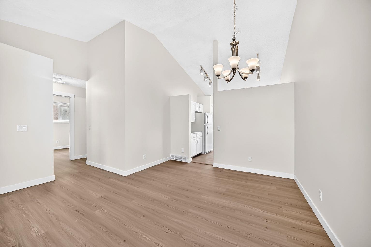 143 Applewood Drive SE