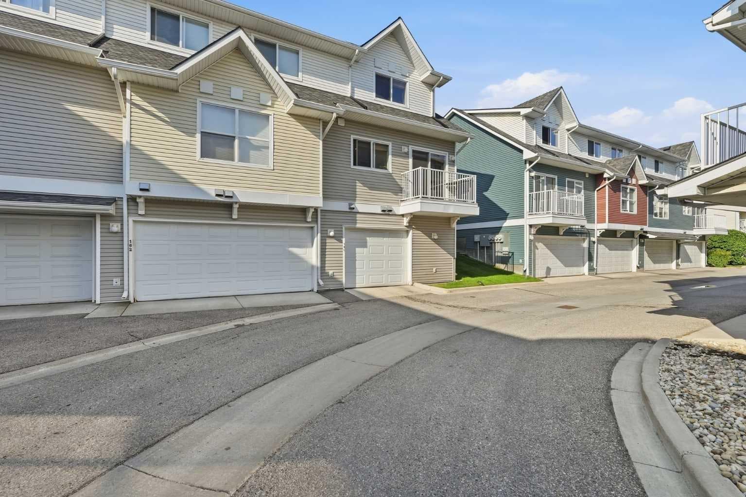 160 Promenade Way SE
