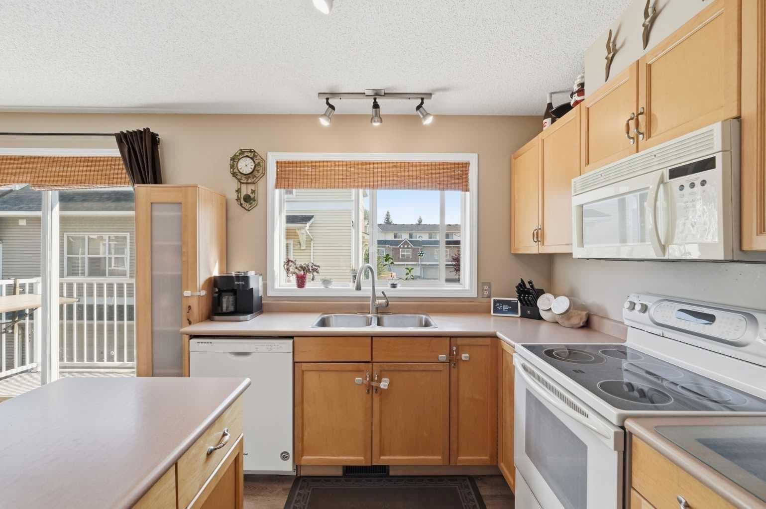 160 Promenade Way SE