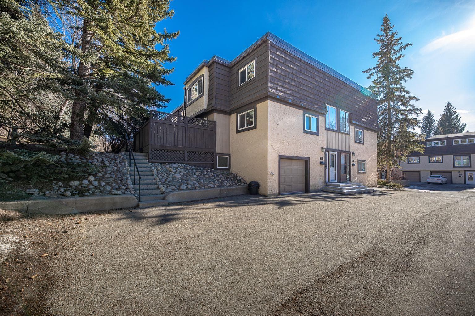 830, 3130 66 Avenue SW