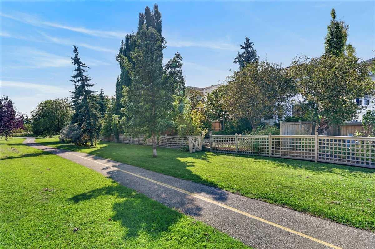 30 Sierra Nevada Way SW