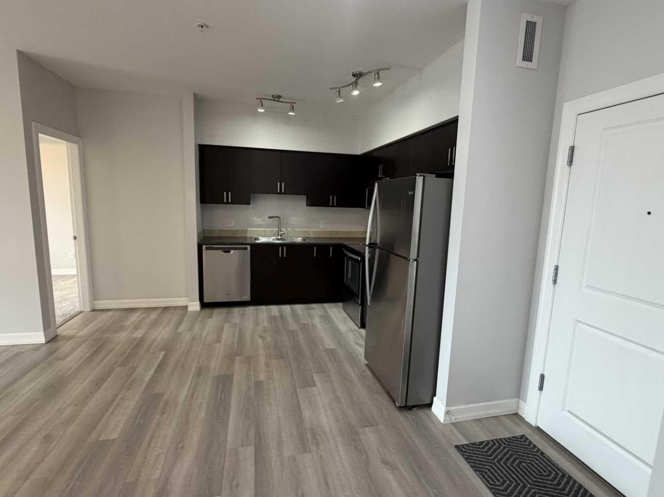 219, 117 Copperpond Common SE