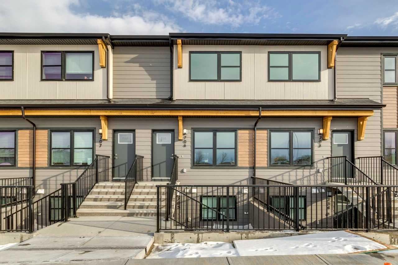 1201, 350 Mahogany Parade SE