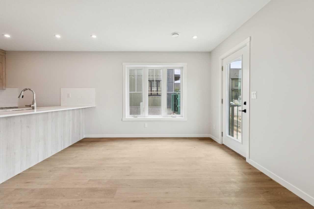 1201, 350 Mahogany Parade SE