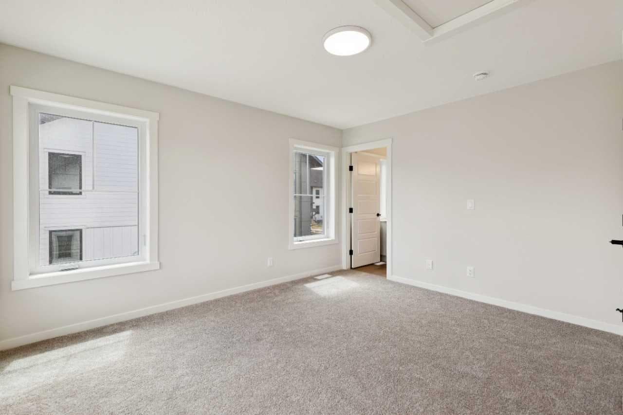 1201, 350 Mahogany Parade SE