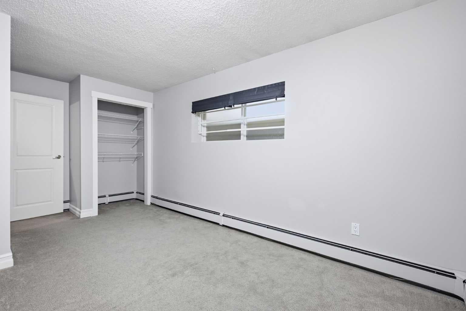B, 2115 35 Avenue SW