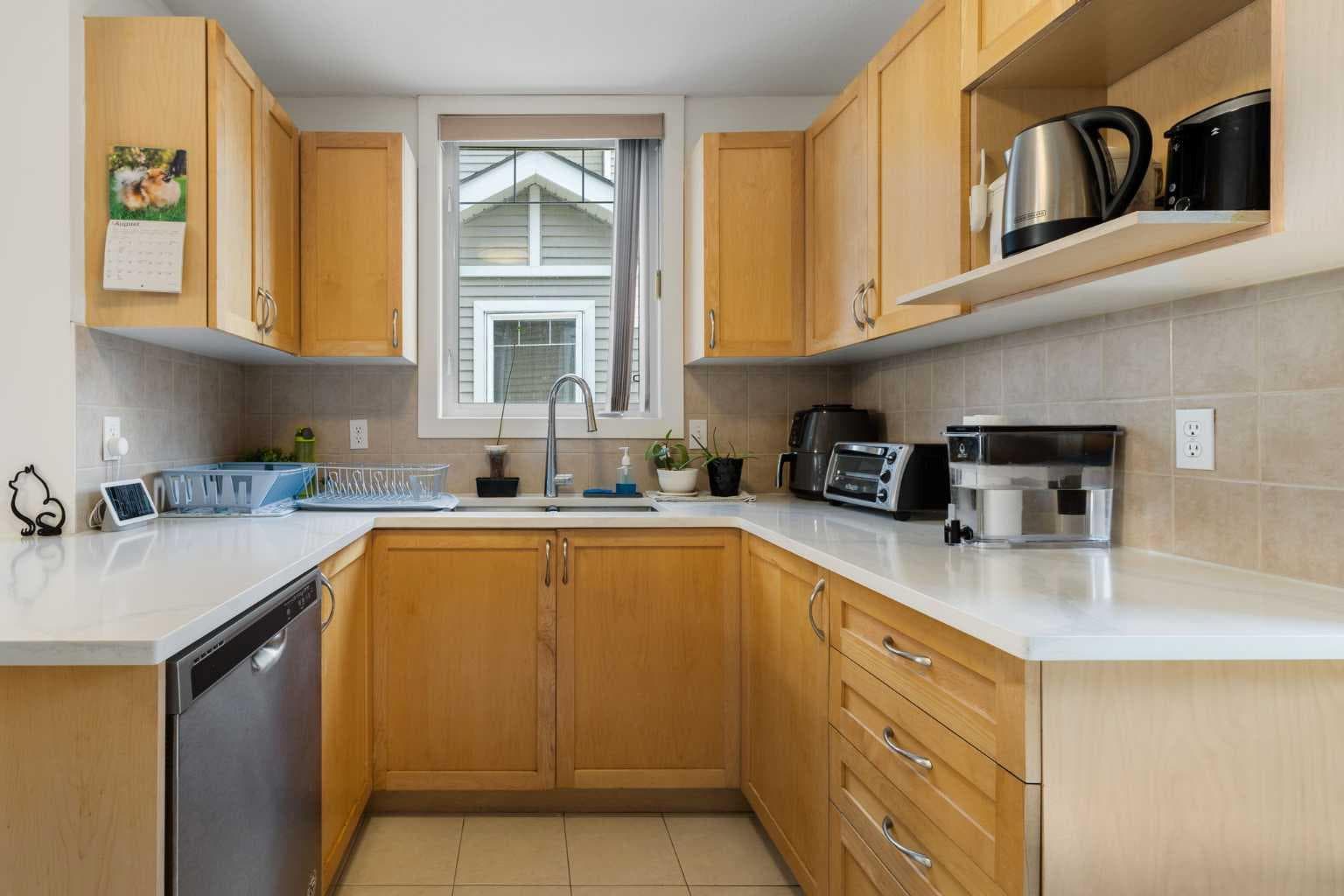 805, 8000 Wentworth Drive SW