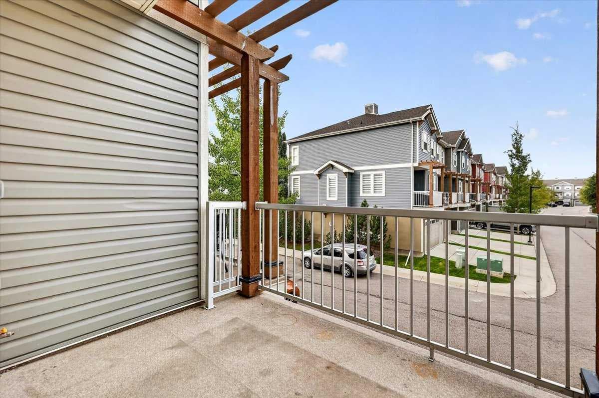 707, 10 Auburn Bay Avenue SE