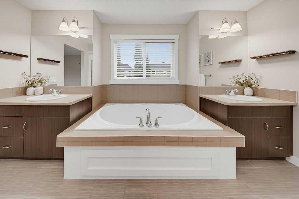 145 Sunset Manor 