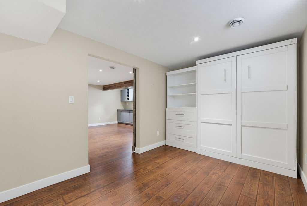 145 Sunset Manor 