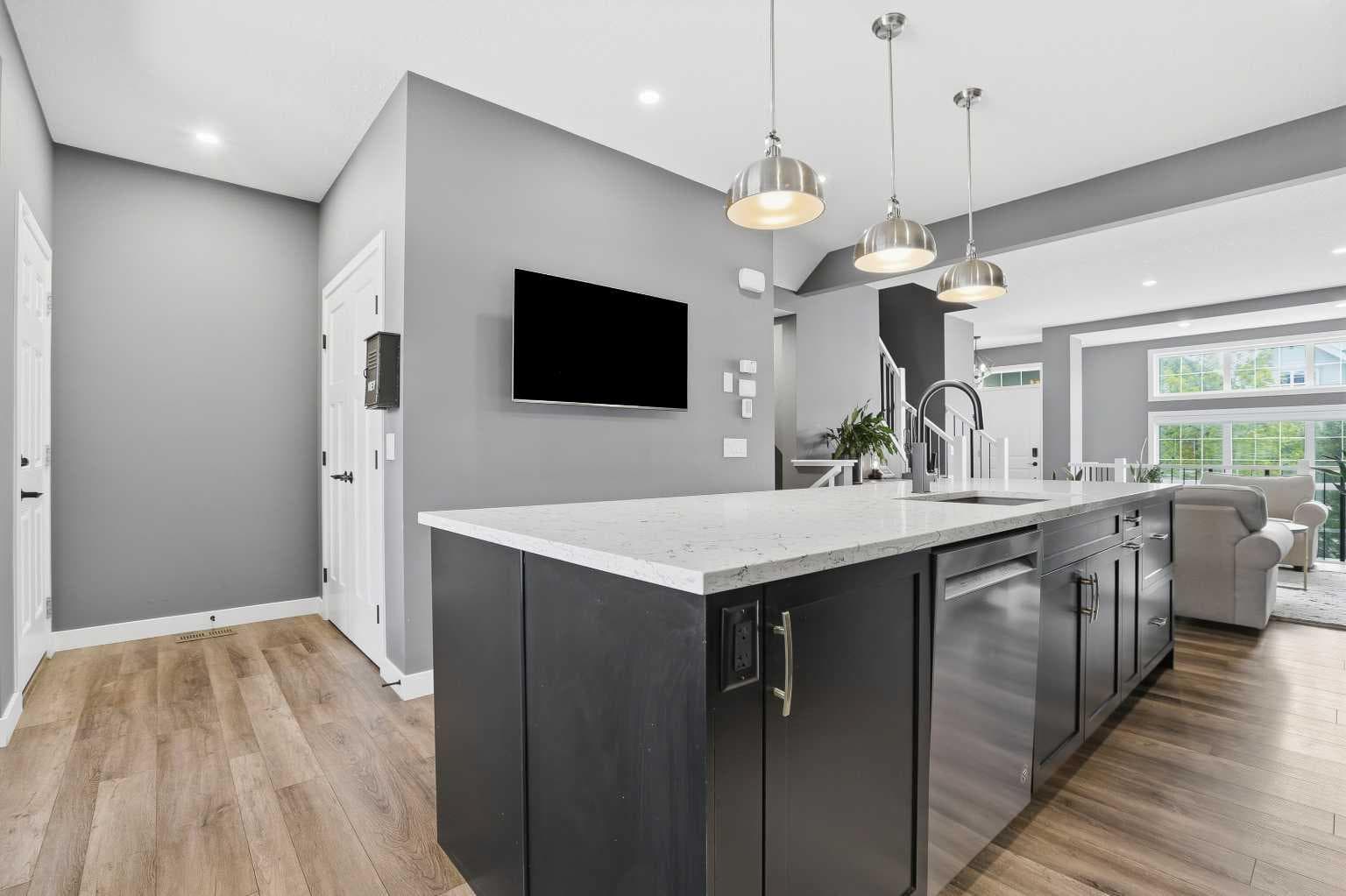 374 Masters Road SE