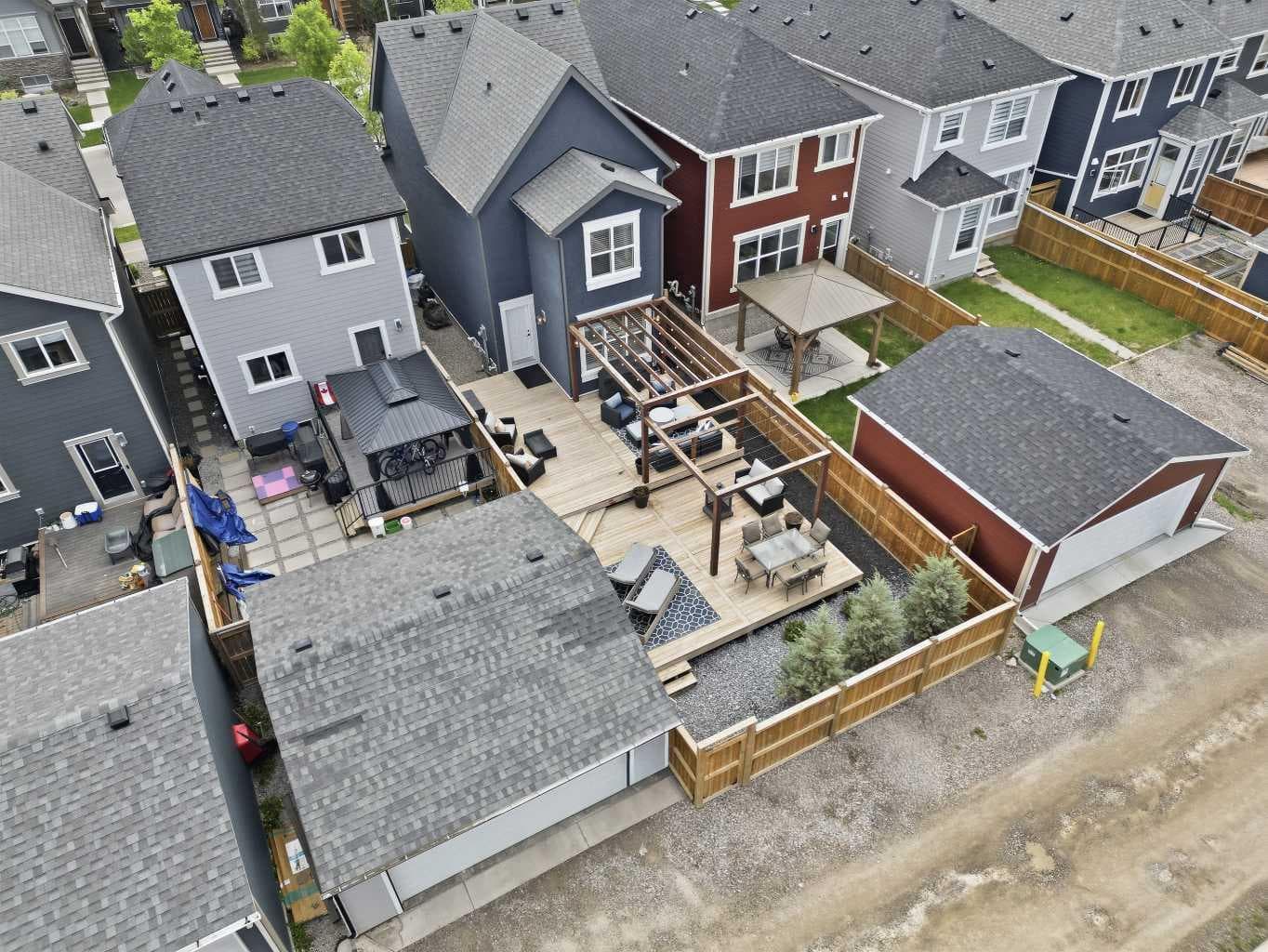 374 Masters Road SE
