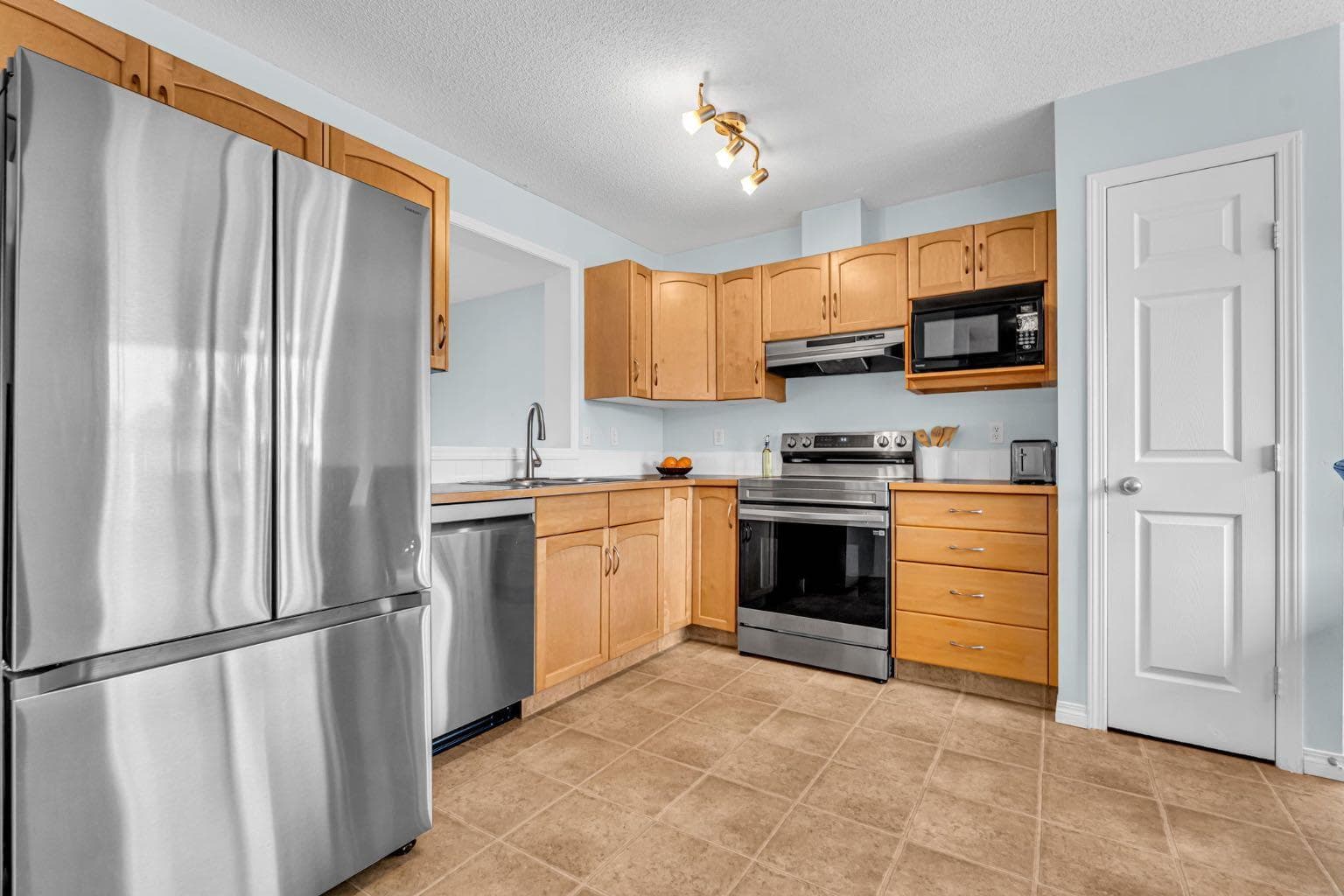 28 Everhollow Way SW