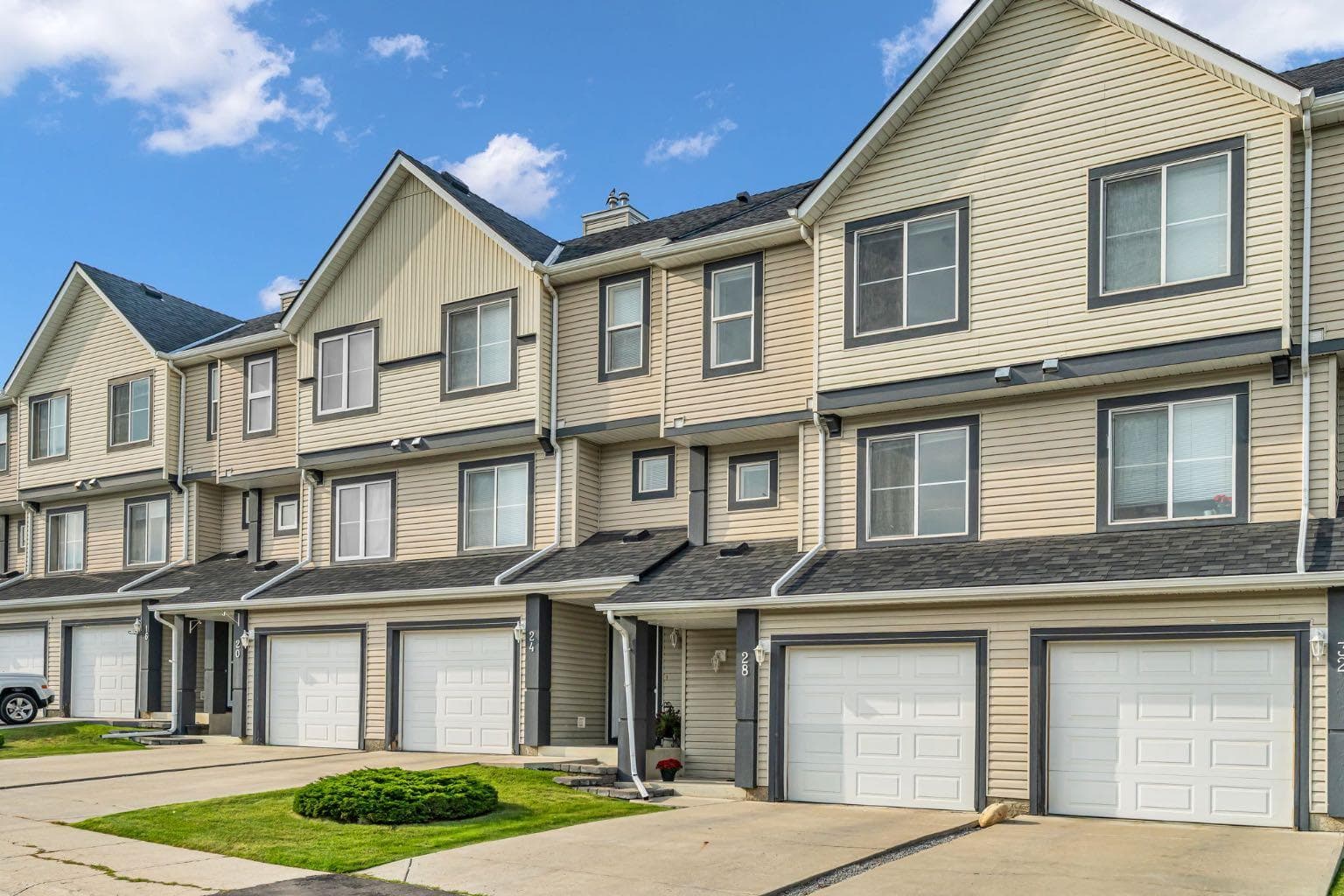 28 Everhollow Way SW