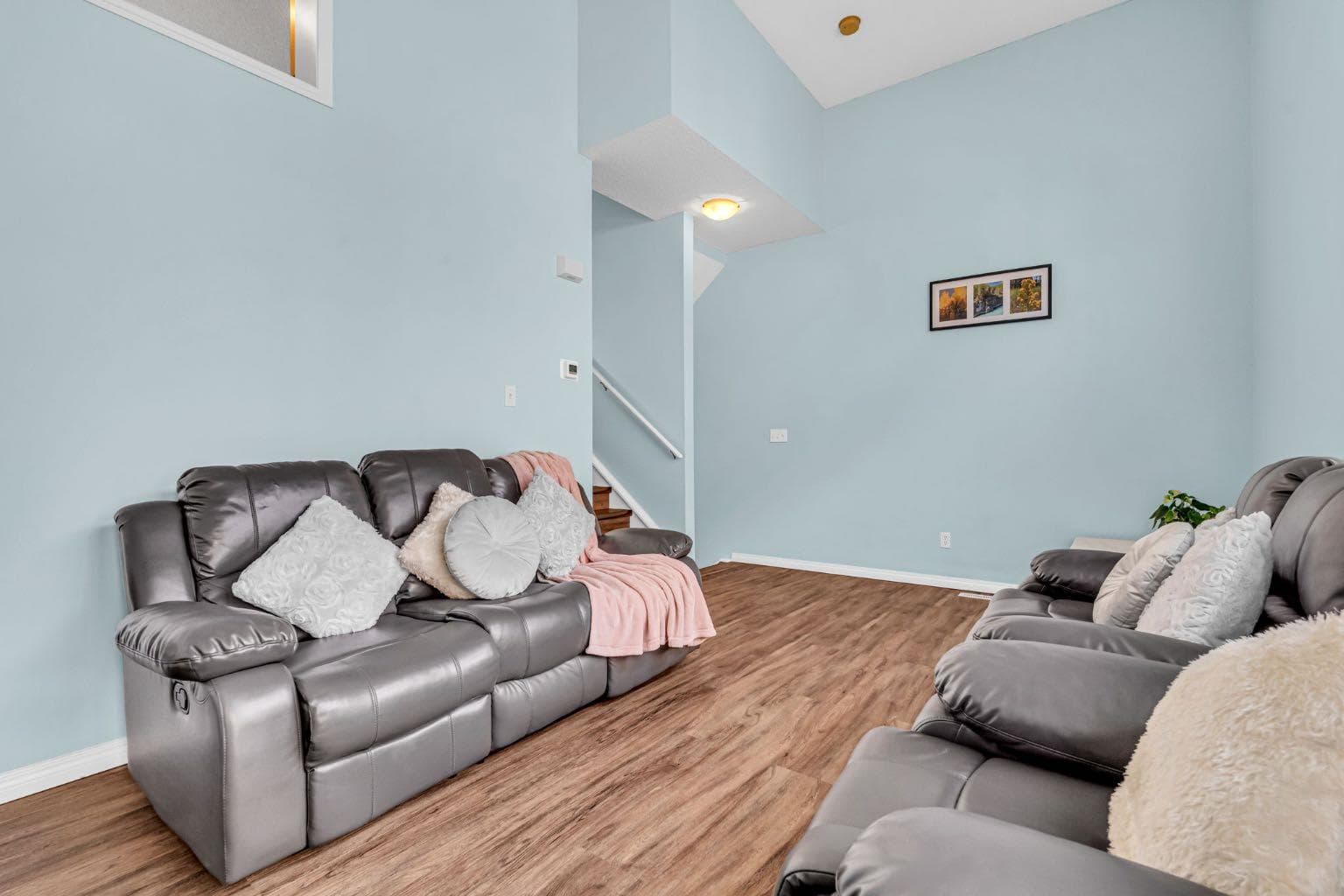 28 Everhollow Way SW