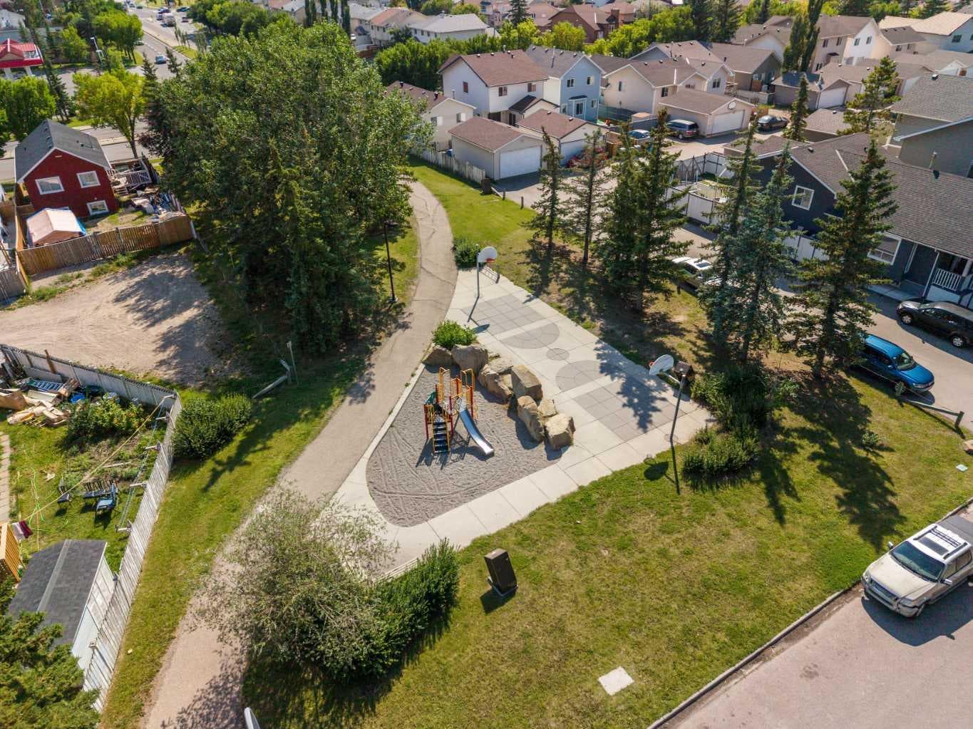 45 Martinridge Crescent NE