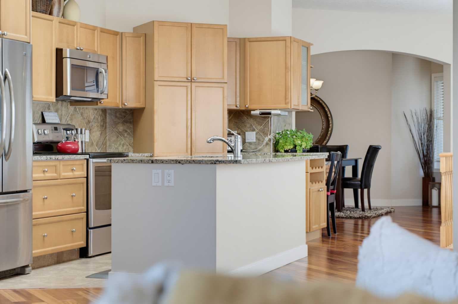 111 Invermere Close 