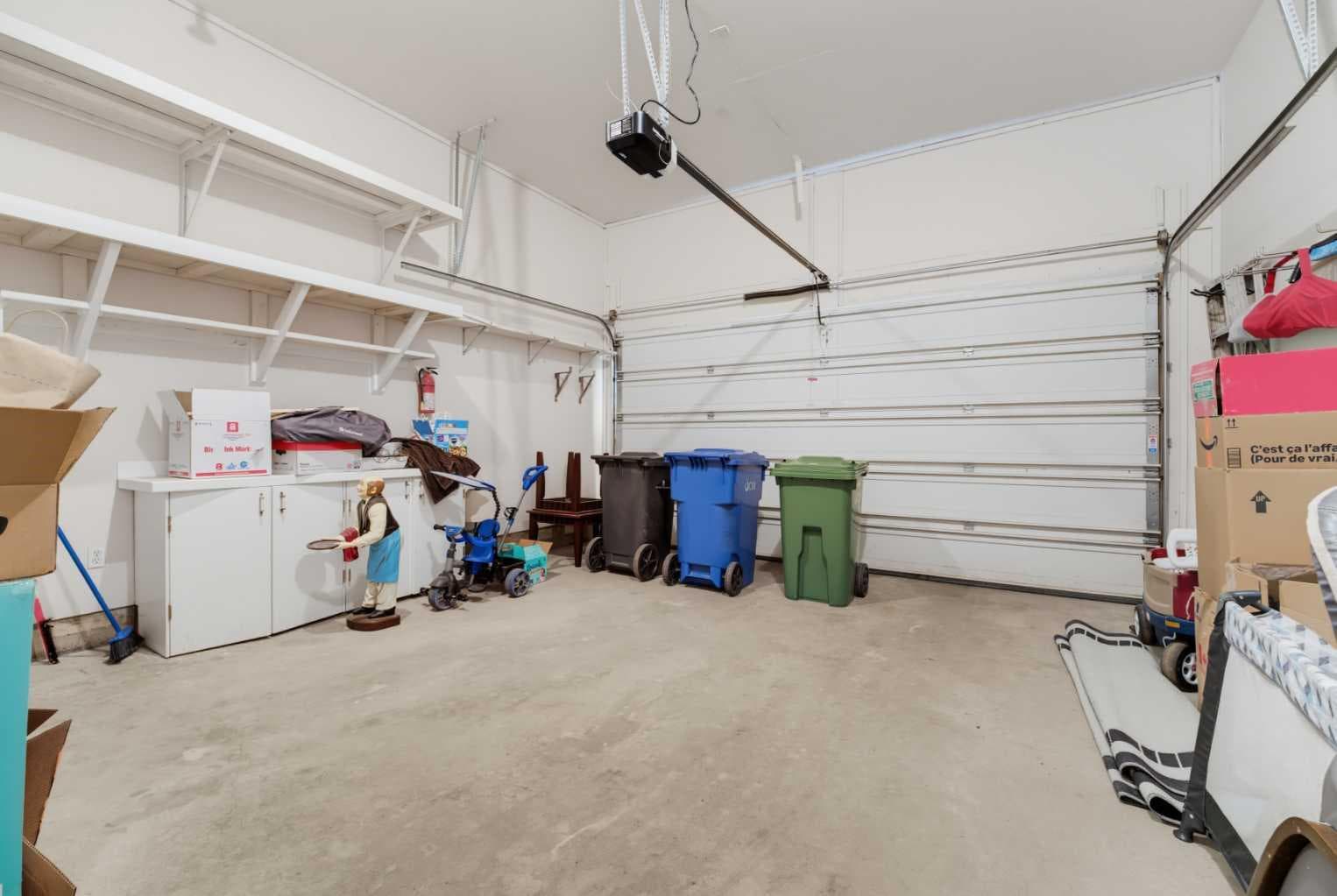 111 Invermere Close 