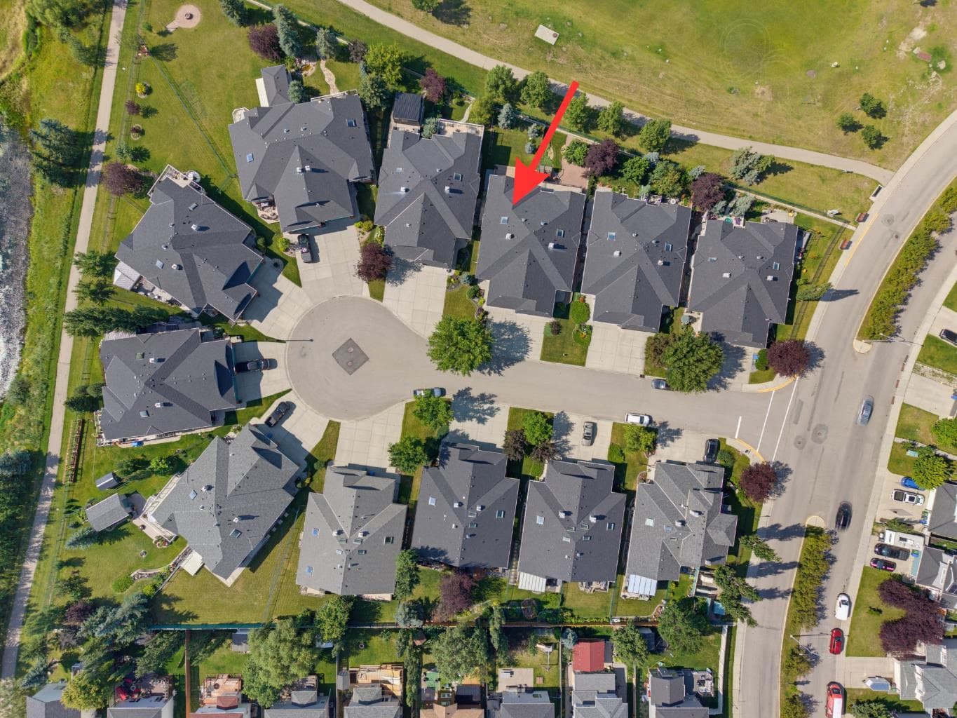 111 Invermere Close 