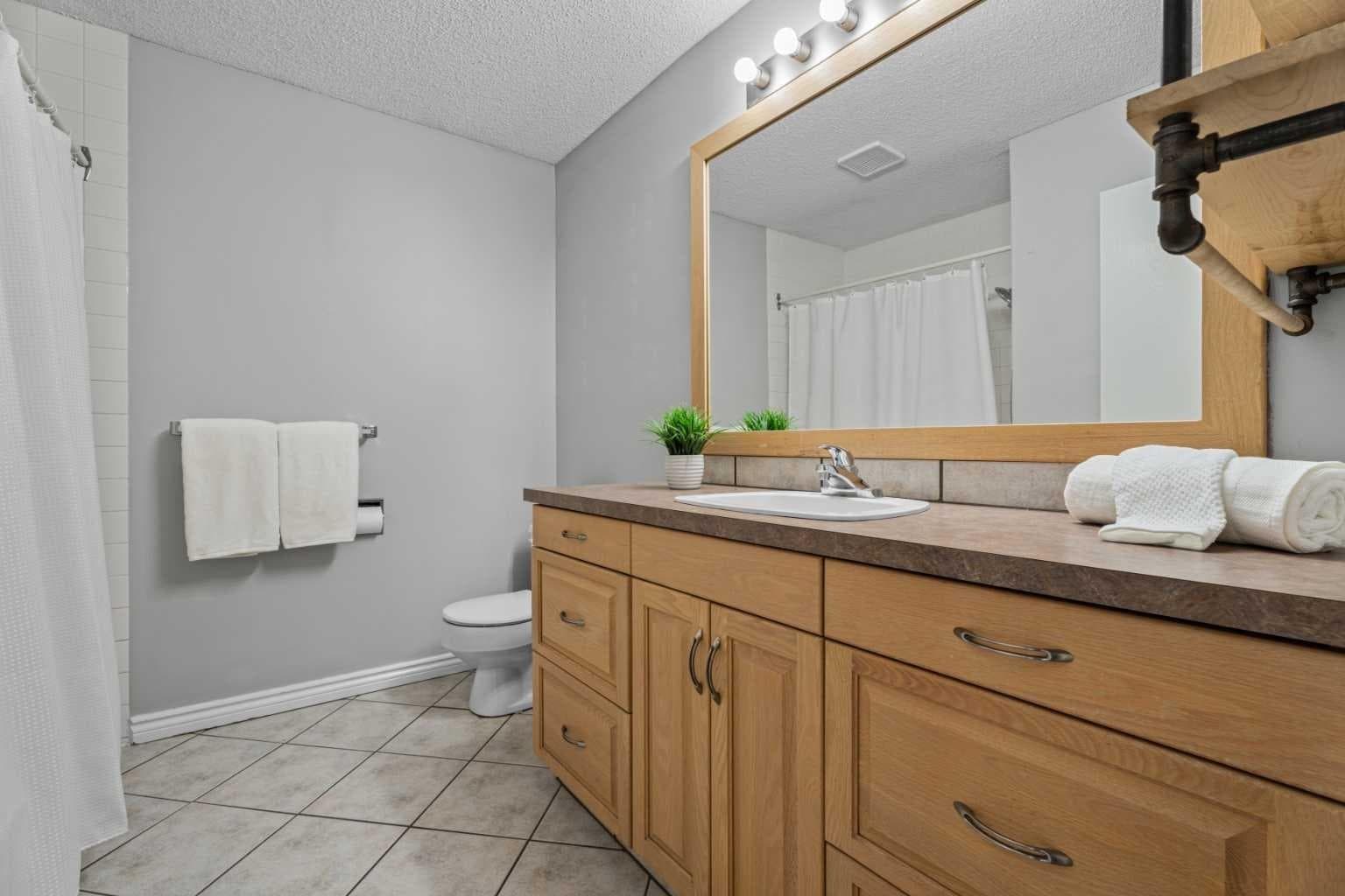 16, 7172 Coach Hill Road SW