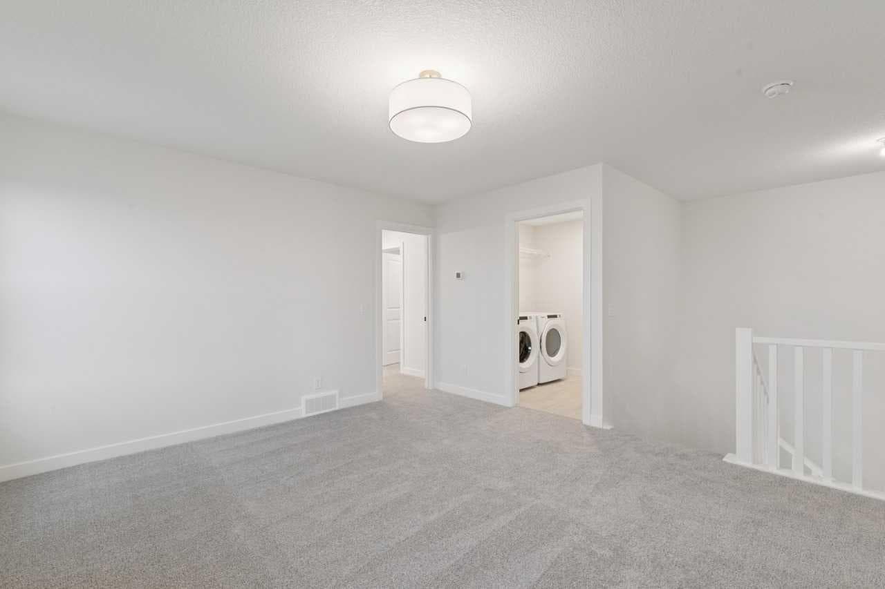 139 Fireside Close 