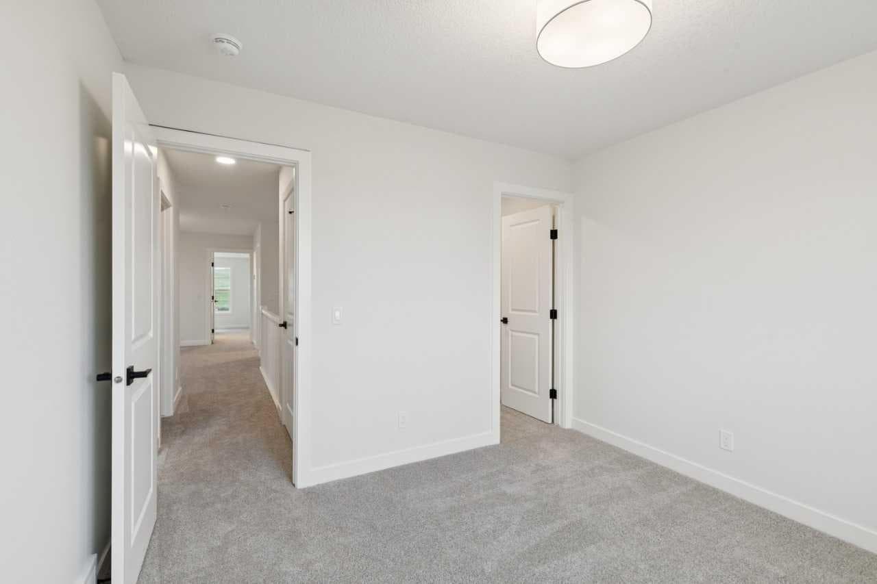 139 Fireside Close 