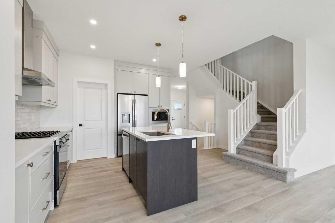 139 Fireside Close 