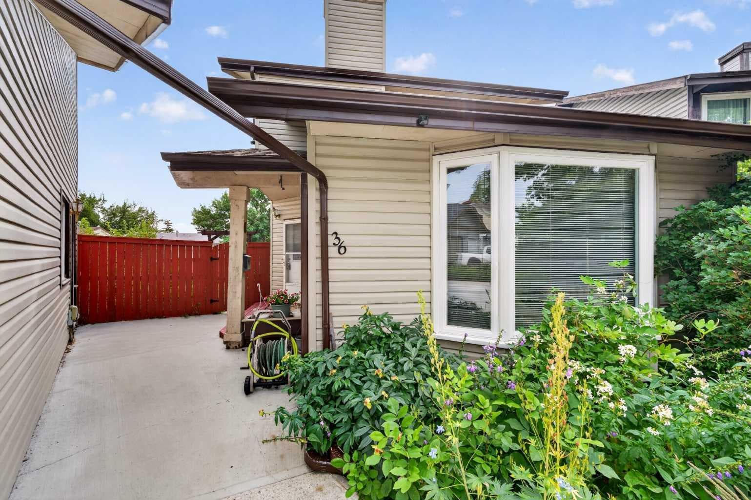 36 Templegreen Bay NE
