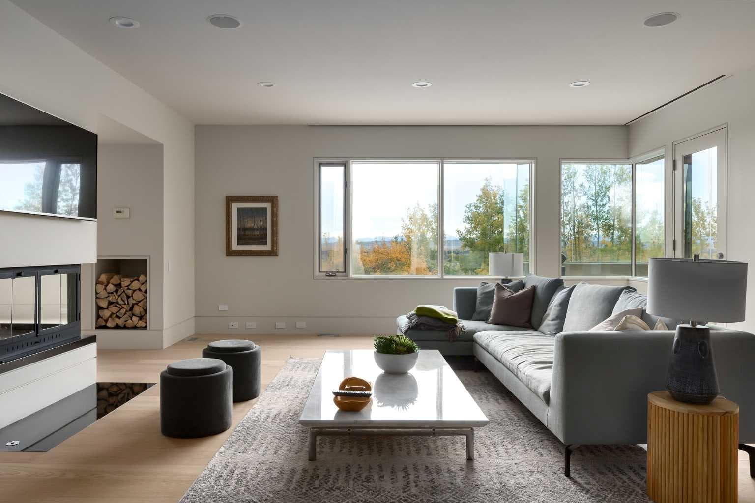 25102 Lower Springbank Road 