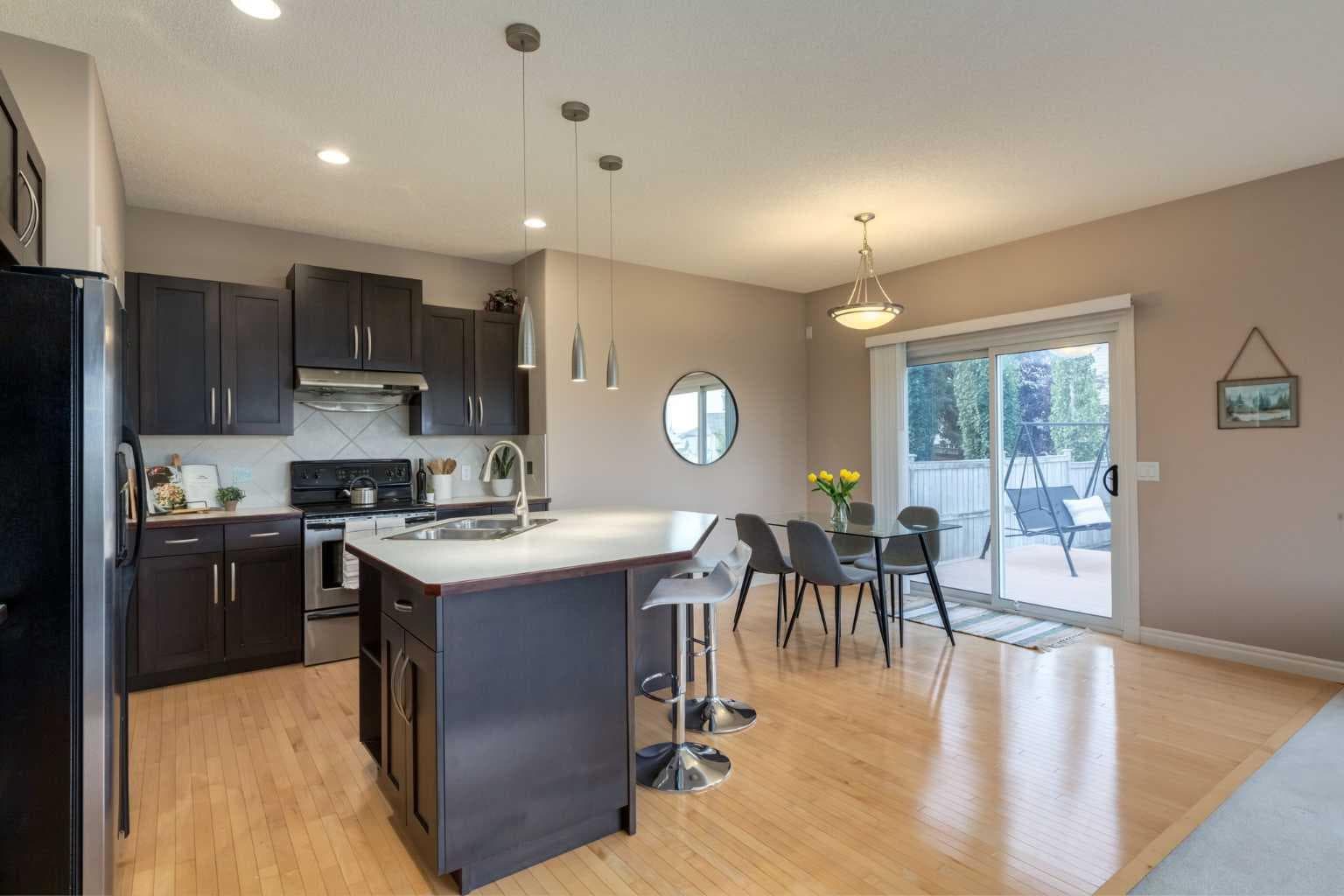 357 Kincora Drive NW