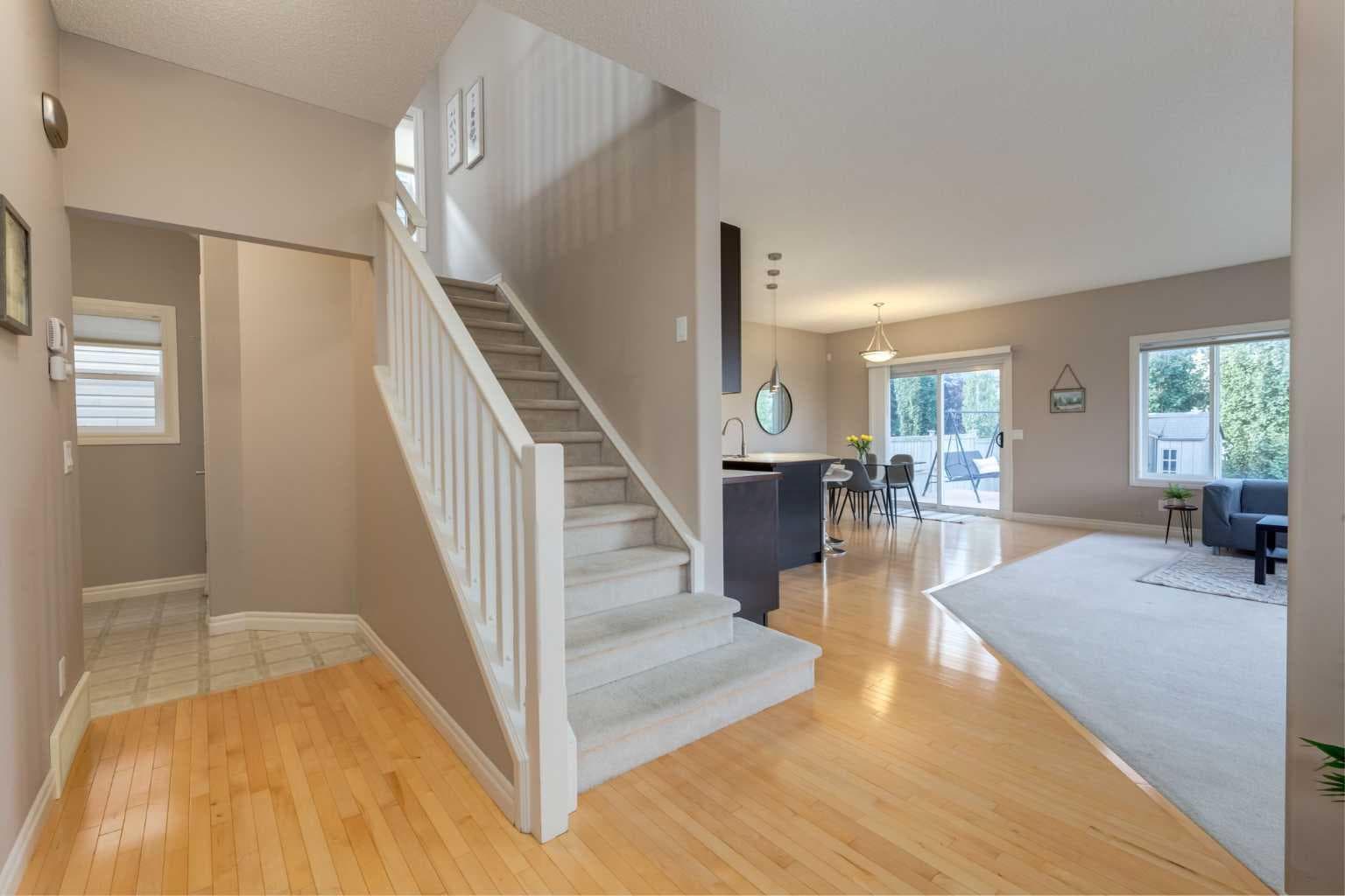 357 Kincora Drive NW
