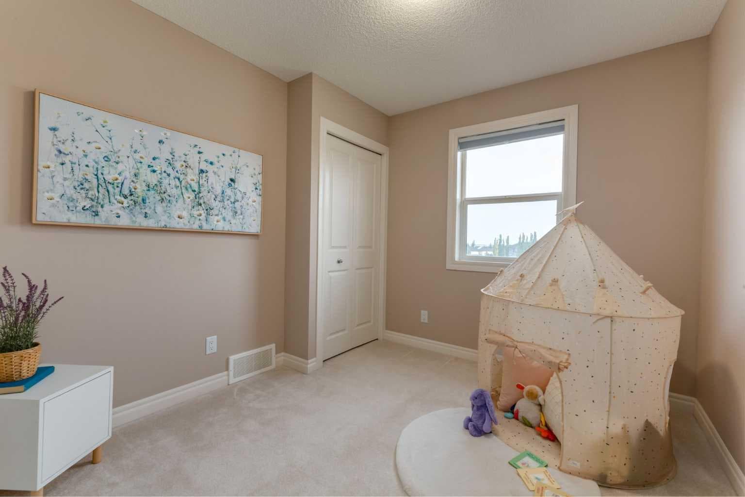 357 Kincora Drive NW