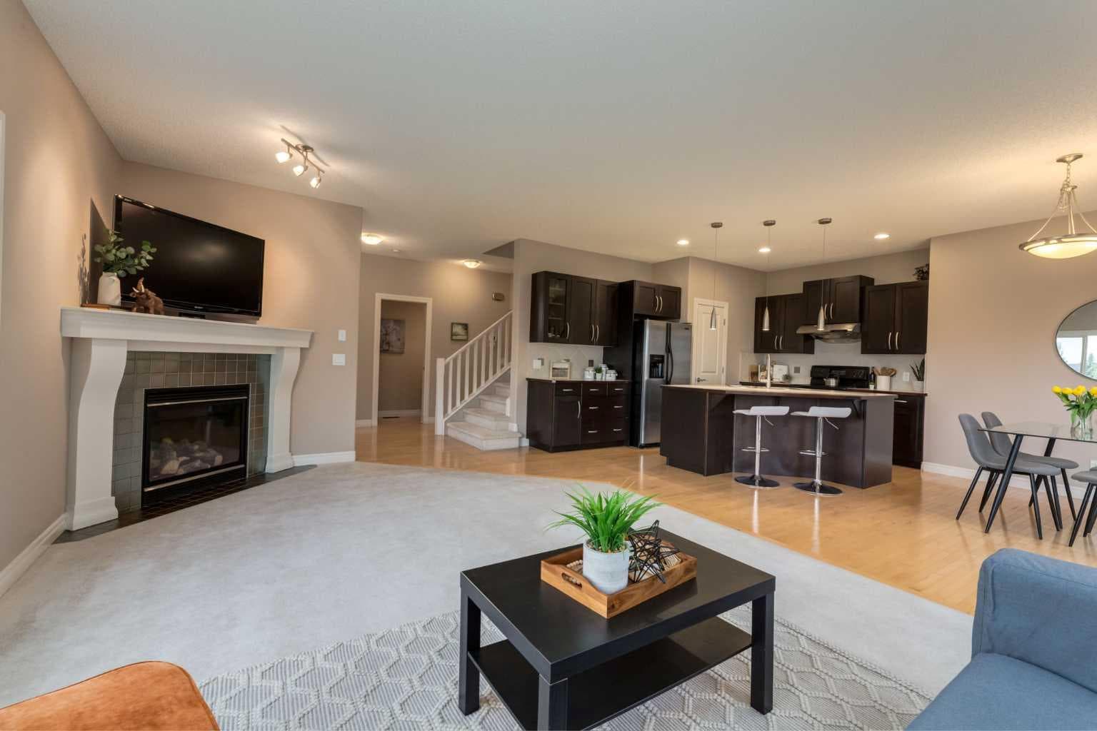 357 Kincora Drive NW