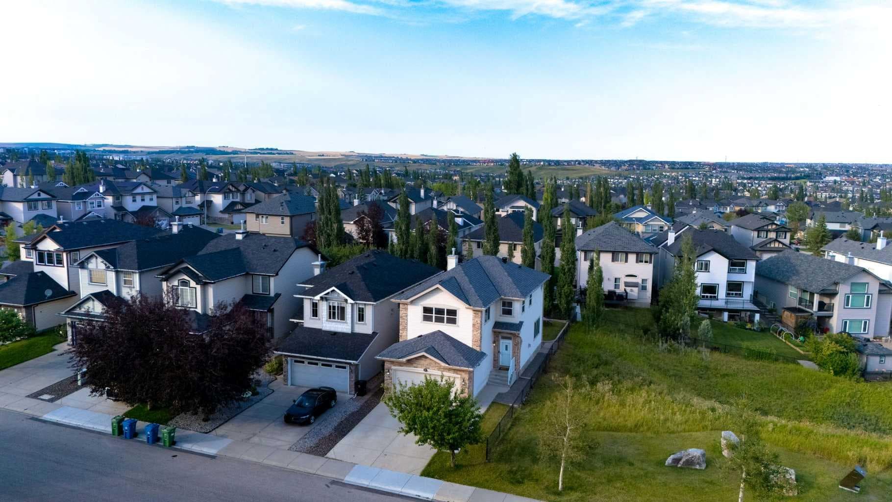 357 Kincora Drive NW
