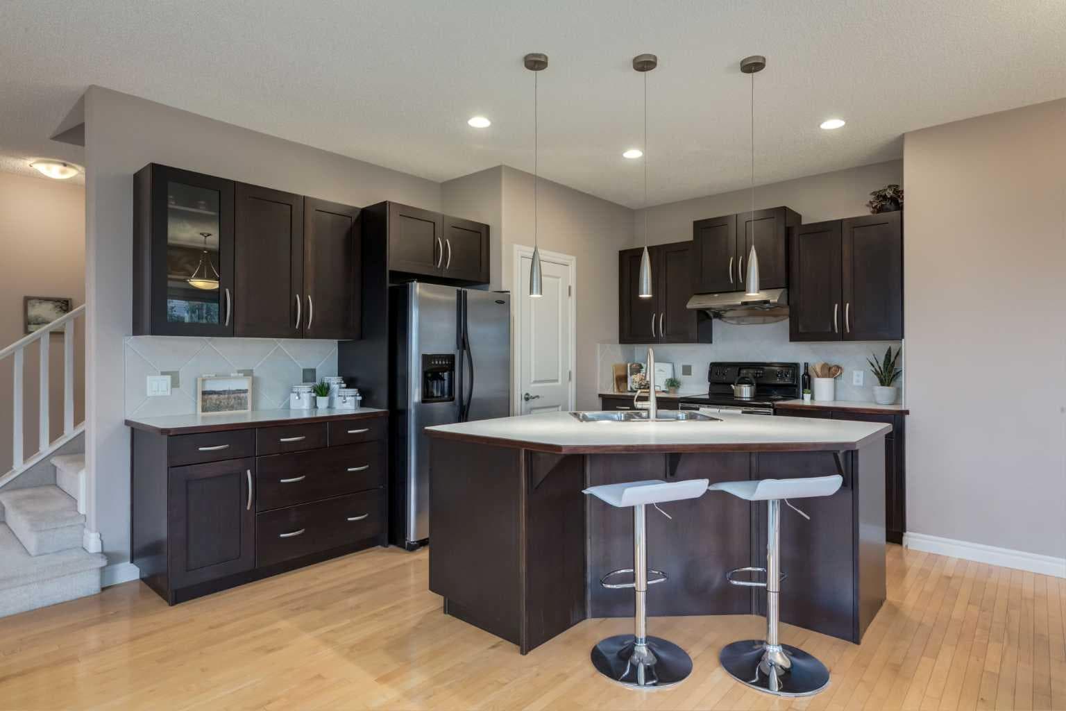 357 Kincora Drive NW