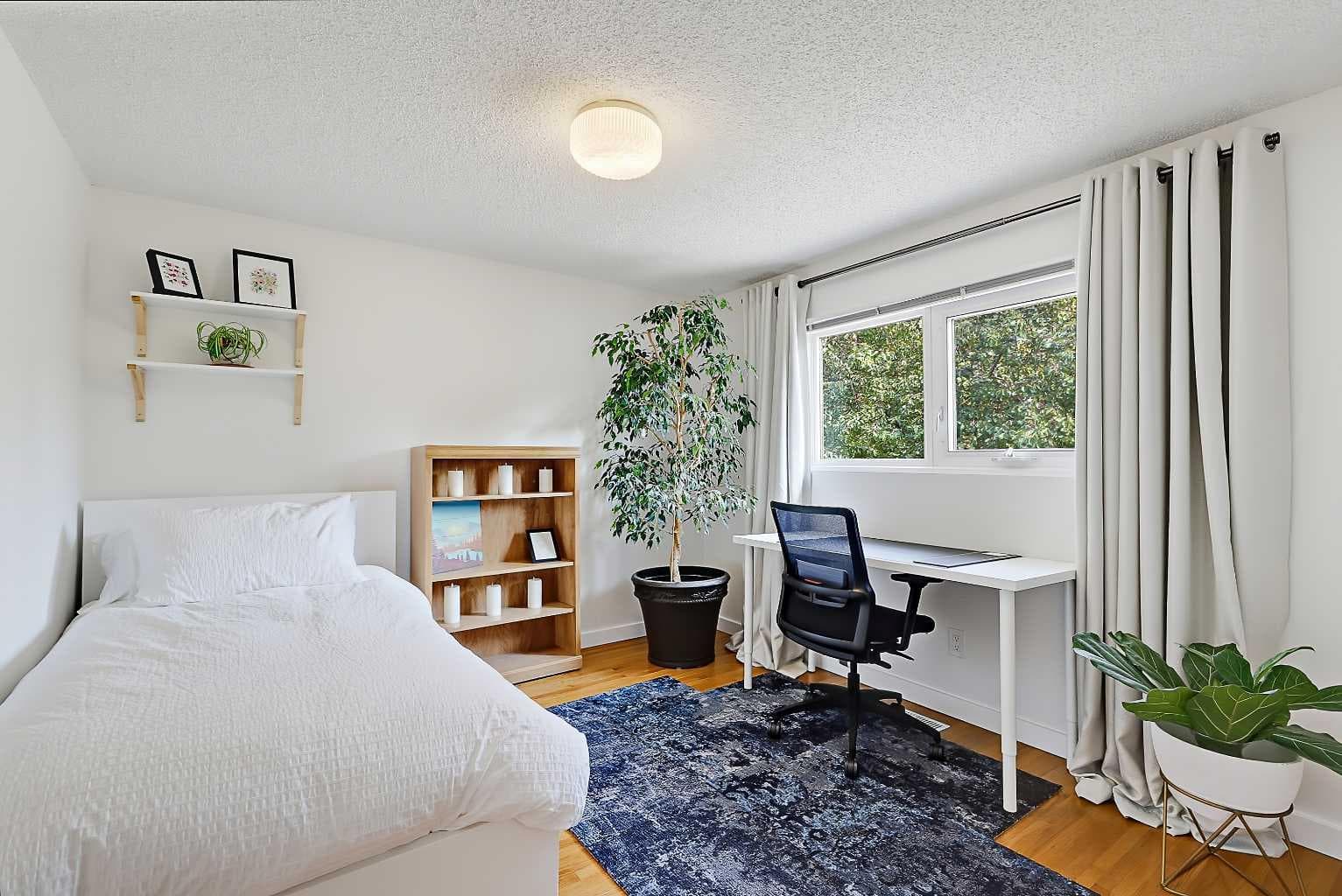 49, 2815 Palliser Drive SW